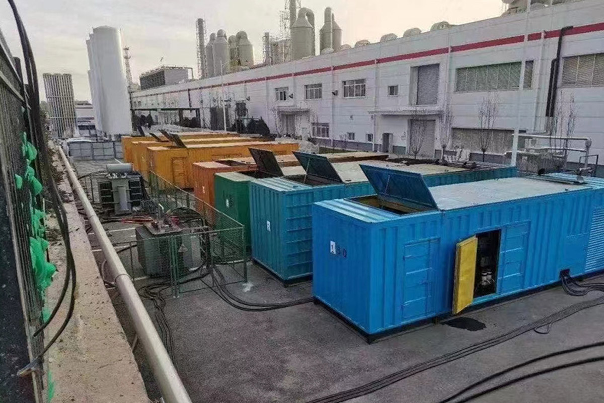 站前发电机租赁施工现场